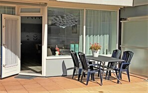 Outdoor dining - | Travl.is Expats | NL # Almere (Almere)