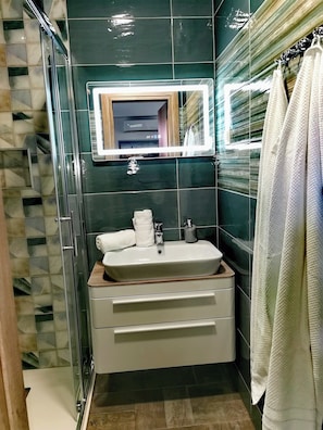 Free toiletries, hair dryer, towels, soap