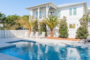 A heated pool - Private Pool + STEPS to Beach! LSV/Golf Cart, Bikes, Pet Friendly! Coastal Charmer! (Santa Rosa Beach)