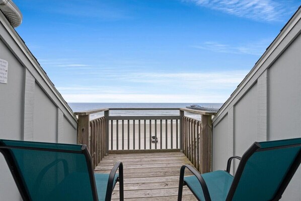 Property grounds - Condo w/ Private Balcony & Stunning Views | Family Friendly (Garden City Beach)