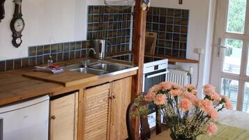 冰箱、烤面包机