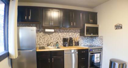 Mama Bear Cabin 2 - Community pool and hottub.