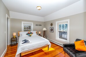 3 Schlafzimmer, Schreibtisch, Bügeleisen/Bügelbrett, kostenloses WLAN