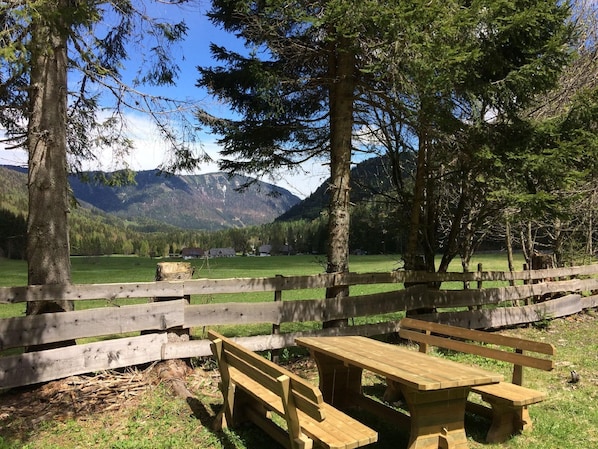 屋外ダイニングエリア