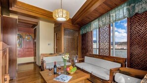 Unclassified image, 4 of 140, button - Nansai Linka International Tourist Boutique Hotel (Shangri-La Old Town) (Shangri-La)