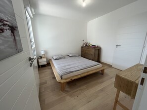 1 Schlafzimmer, Bügeleisen/Bügelbrett, kostenloses WLAN, Bettwäsche