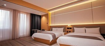 泰森格大酒店(西双版纳景洪泼水广场曼听公园店)