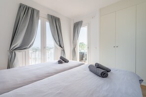 2 bedrooms, iron/ironing board, free WiFi, bed sheets