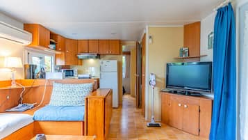 3 chambres, fer et planche Ă repasser