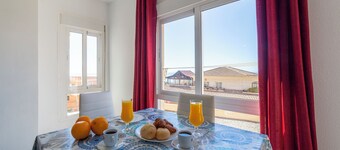 Apartment 'Bahia Almeria' with Shared Pool, Shared Garden and Air Conditioning