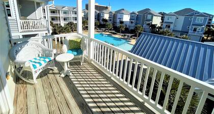 Liquid Sunshine, direct poolside easy beach access