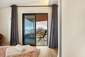 1 bedroom, iron/ironing board, free WiFi, bed sheets - Apartment 'Referta Apartamento T1' with Sea View, Private Terrace and Wi-Fi (Prazeres)