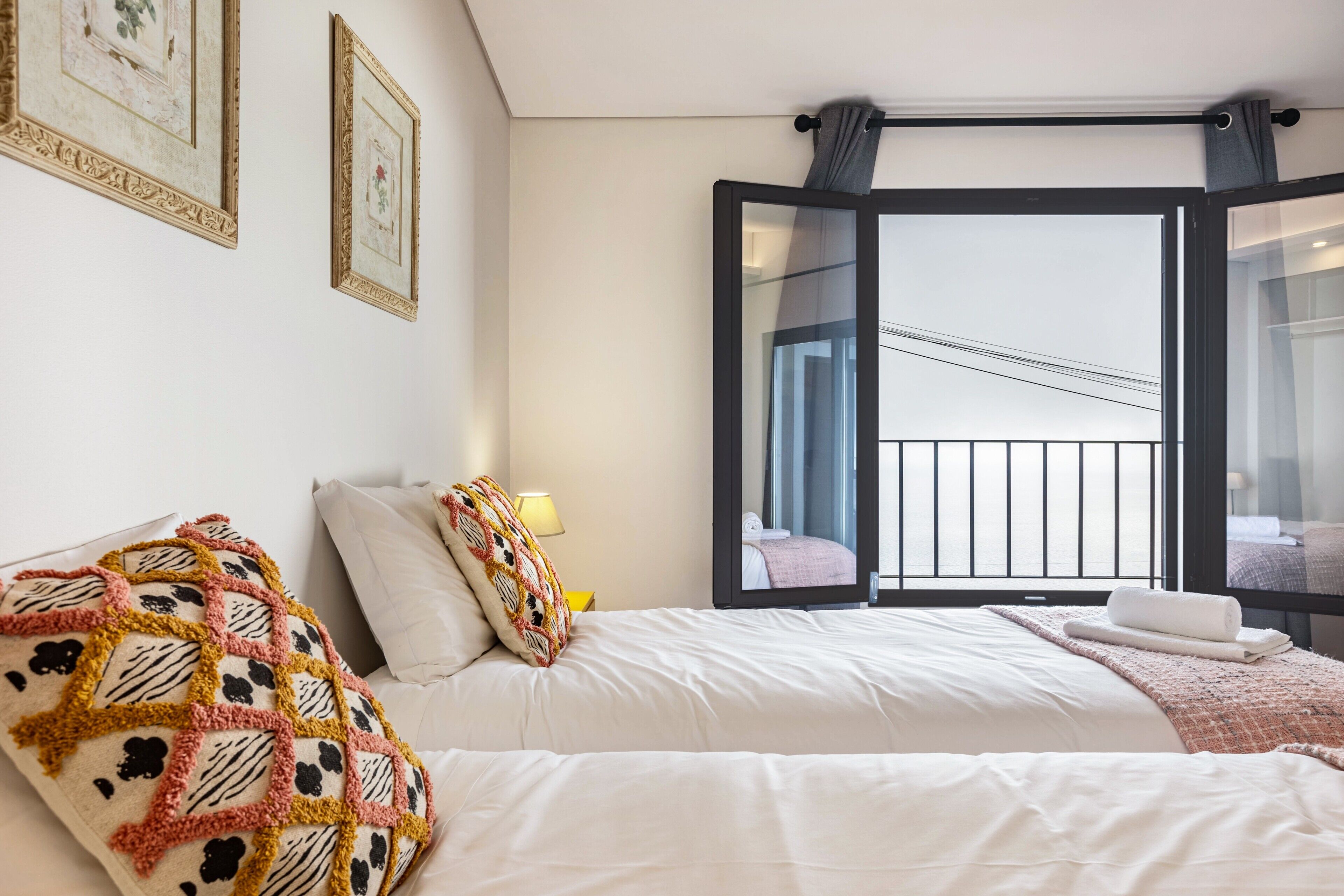 1 slaapkamer, een strijkplank/strijkijzer, gratis wifi, beddengoed
