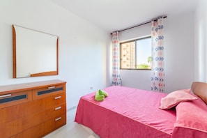 2 Schlafzimmer, Bügeleisen/Bügelbrett, kostenloses WLAN, Bettwäsche