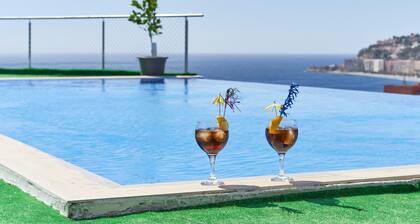 Holiday Home 'Villa Joya Del Mediterraneo' with Sea View, Wi-Fi and Air Conditioning