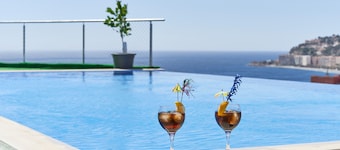 Holiday Home 'Villa Joya Del Mediterraneo' with Sea View, Wi-Fi and Air Conditioning