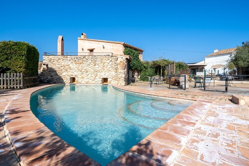 Finca "Lo Paller" mit Bergblick, Gemeinschaftspool und WLAN