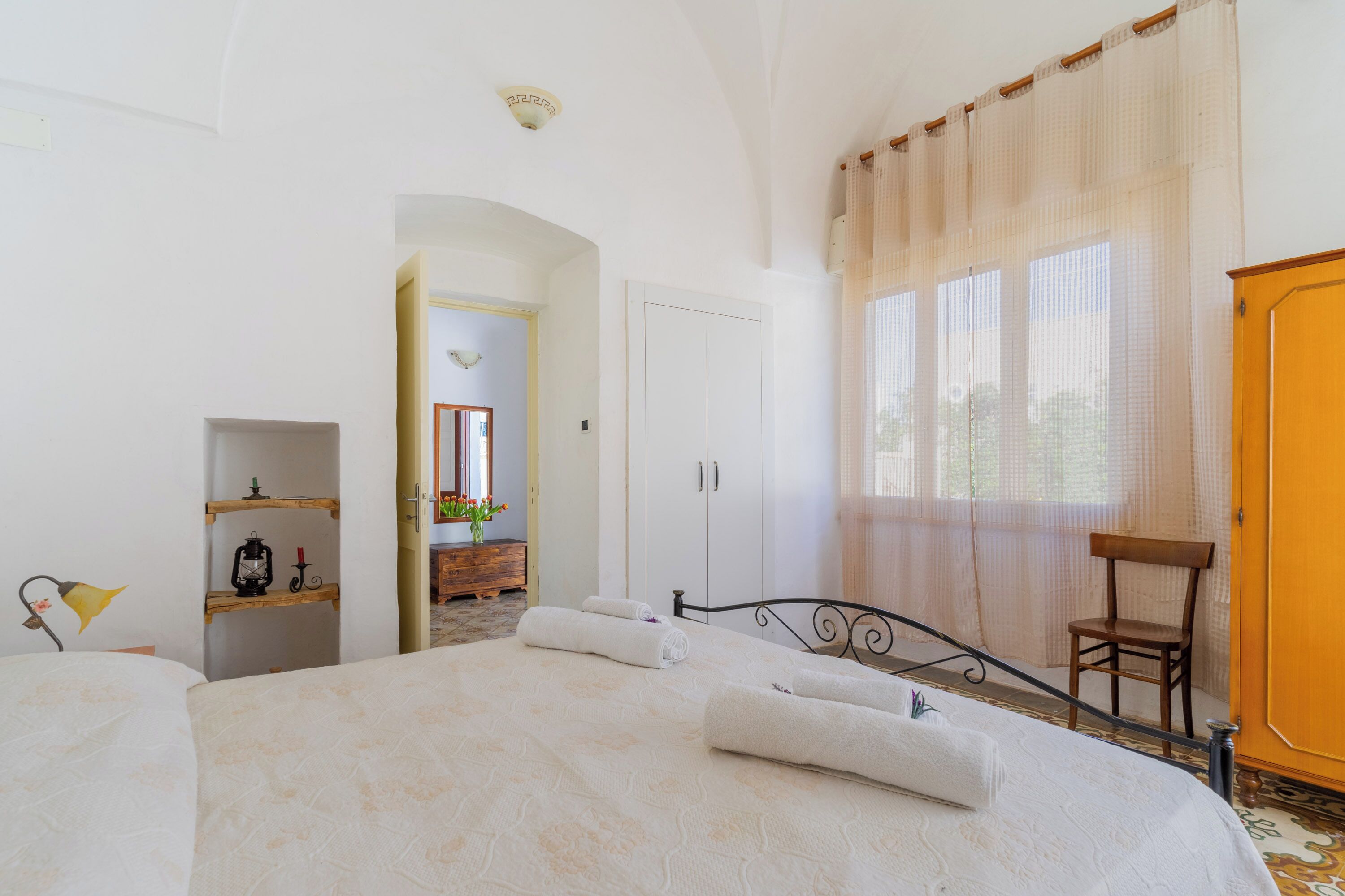 3 slaapkamers, een strijkplank/strijkijzer, beddengoed