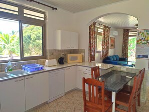 Refrigerador, microondas, horno, lavavajillas