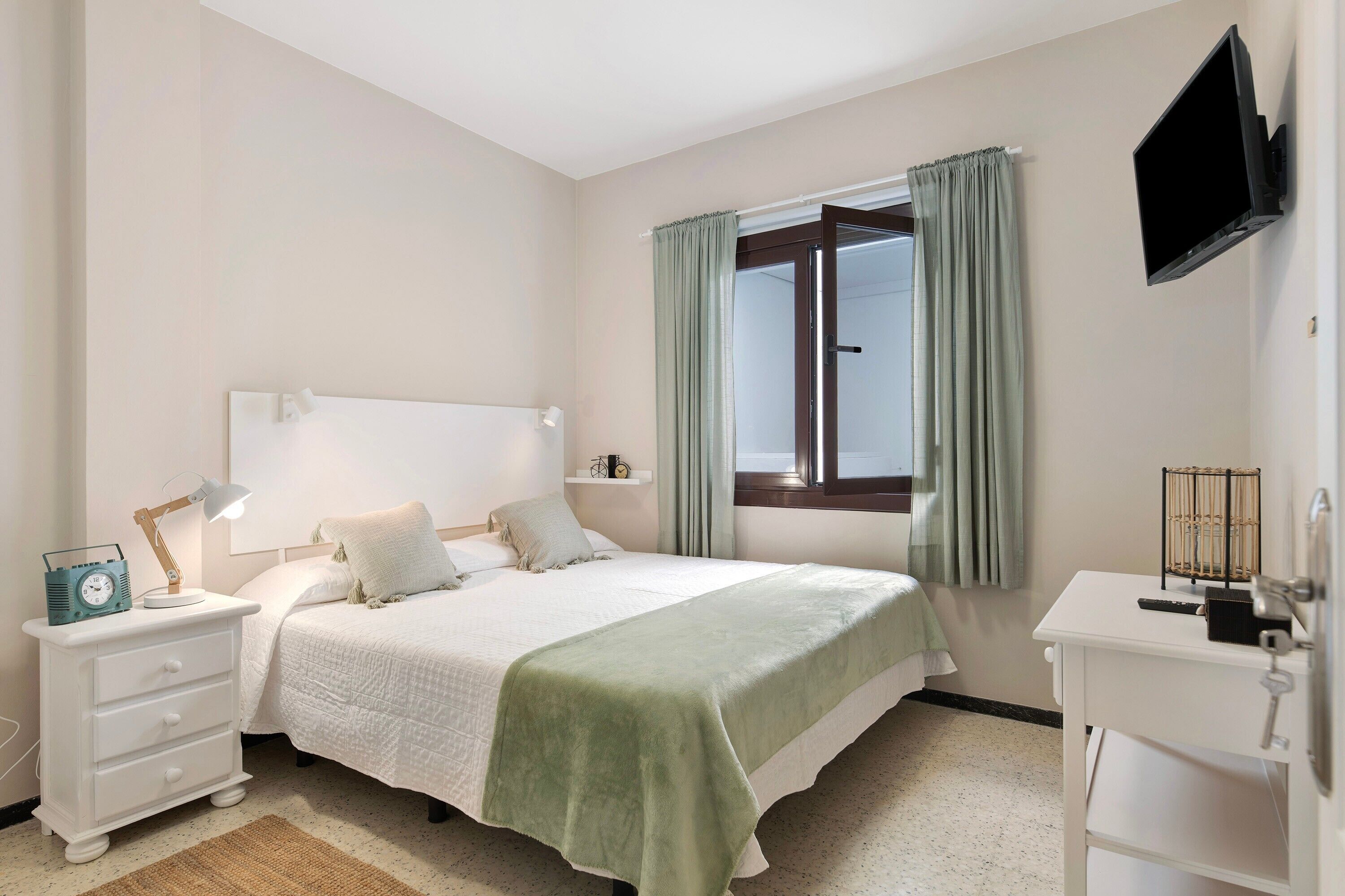 2 多间卧室、熨斗/熨衣板、免费 WiFi、床单