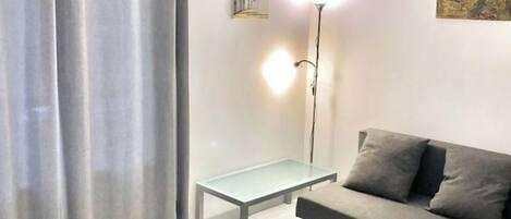 Télévision à écran plat