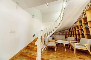 Interior - Chaoqibanpo (Zhoushan)