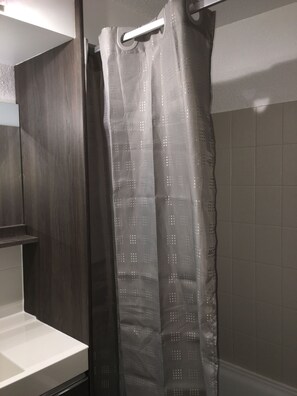 Haartrockner, Toilettenpapier