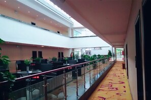 Unclassified image, 4 of 27, button - Lianhu Hotel (Qinglong)