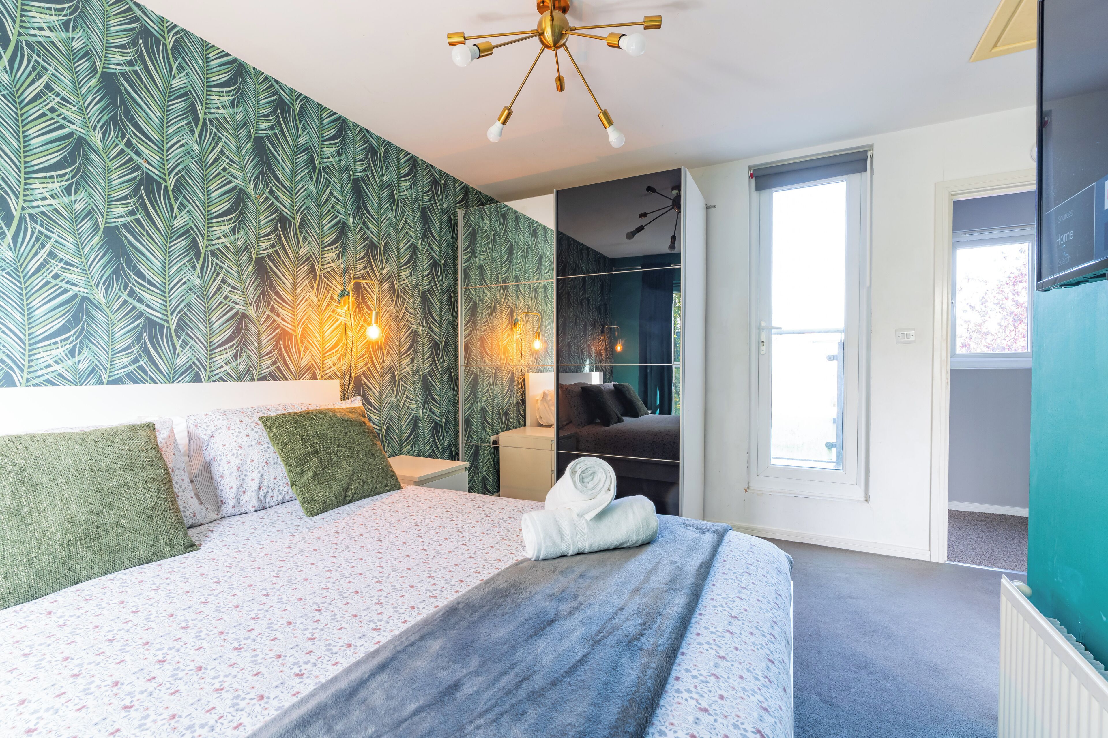 4 chambres, fer et planche à repasser, Wi-Fi gratuit, draps fournis