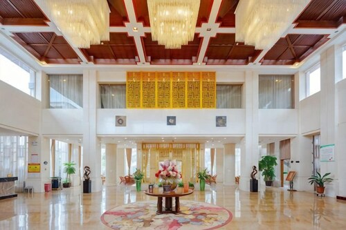 Donghe Hotel