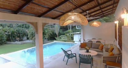 Airy Home in Prized Location. Pool, Canopy View, Near Beach. Family/Pet Friendly