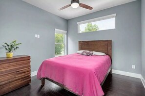 3 bedrooms, WiFi, bed sheets