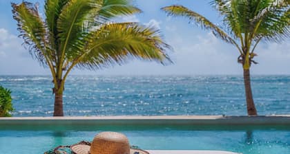 Beautiful beachfront villa, perfect for large groups, heated pools and a chef