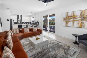 Télévision, chaîne hi-fi