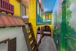 6 camere, ferro/asse da stiro, Wi-Fi, lenzuola