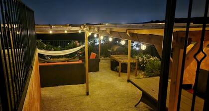 Villa Contenta Canyelles, on top of the hill, sea view. Petfriendly!