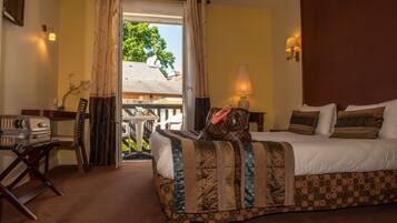 Junior Suite | Individually decorated, individually furnished, desk, soundproofing