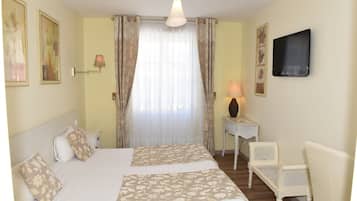 Superior Room | Individually decorated, individually furnished, desk, soundproofing
