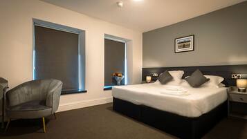 Superior Double Room | Desk, laptop workspace, soundproofing, free WiFi