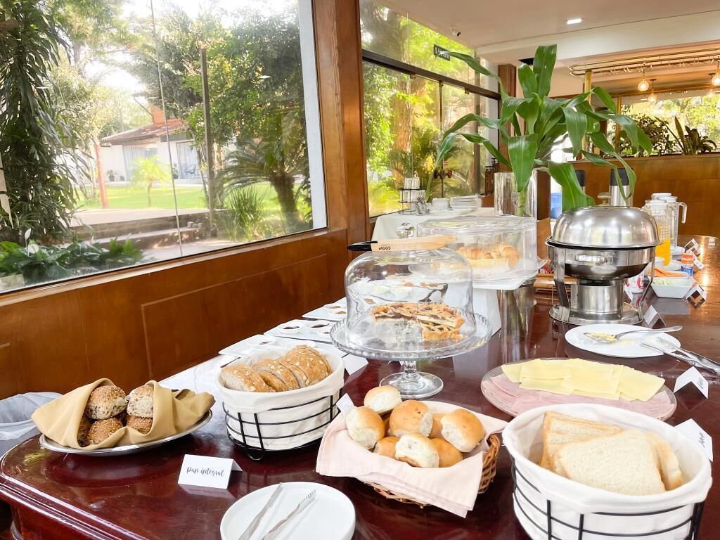 Desayuno bufé gratuito y diario