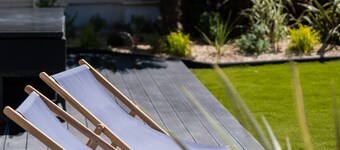 VILLA CABOURG center, beautifully renovated, garden, wifi, jacuzzi