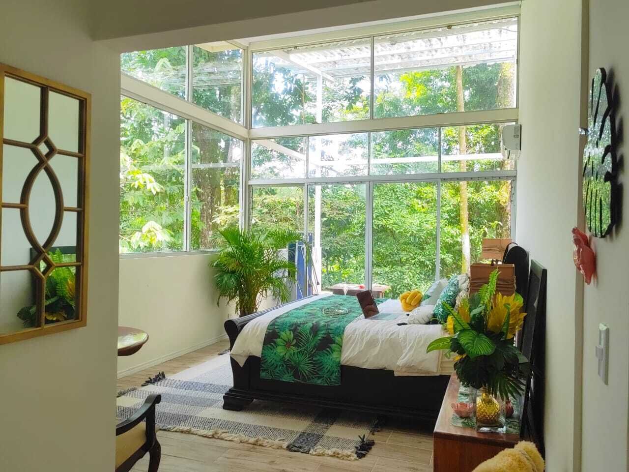 3 Schlafzimmer, Schreibtisch, Bügeleisen/Bügelbrett, WLAN