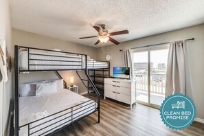 2 bedrooms, iron/ironing board, free WiFi, bed sheets