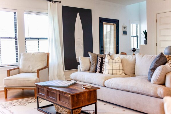 TV, fireplace, offices