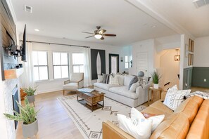 TV, fireplace, offices