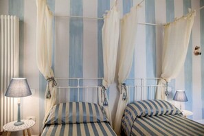 2 makuuhuonetta, silitysrauta/-lauta, vauvan matkasänky, ilmainen Wi-Fi