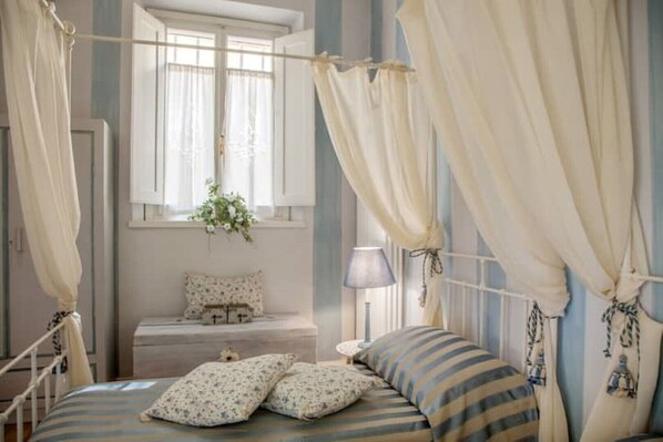 2 chambres, fer et planche à repasser, lit parapluie, Wi-Fi gratuit