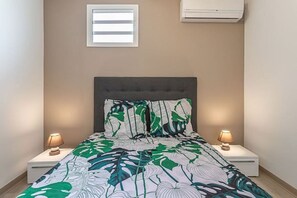 1 soverom, strykejern/-brett, wi-fi (inkludert) og sengetøy