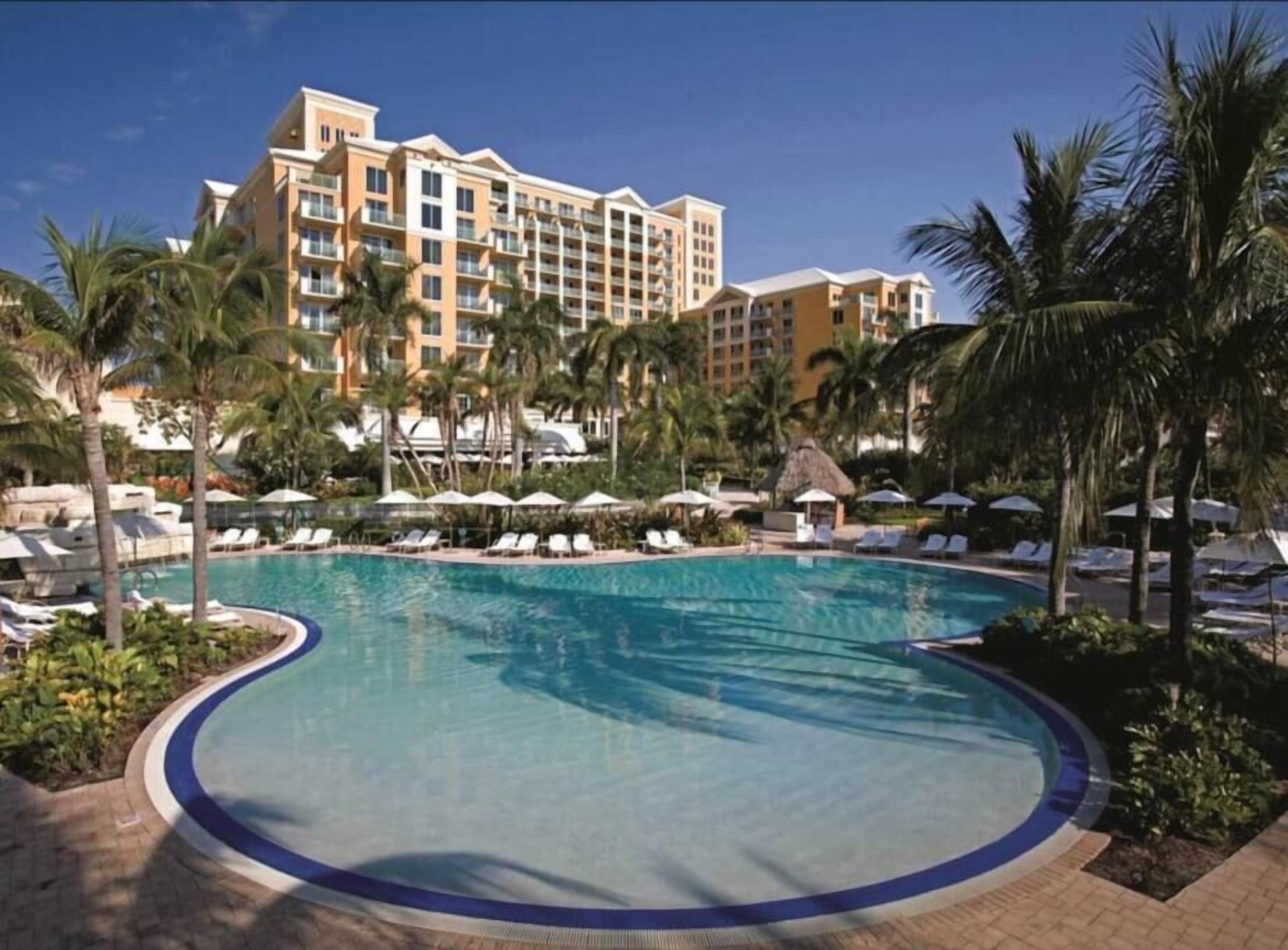Charming 5-Star Unit Located at the Ritz Carlton