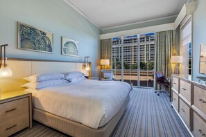 2 Schlafzimmer, Schreibtisch, Bügeleisen/Bügelbrett, Reisekinderbett